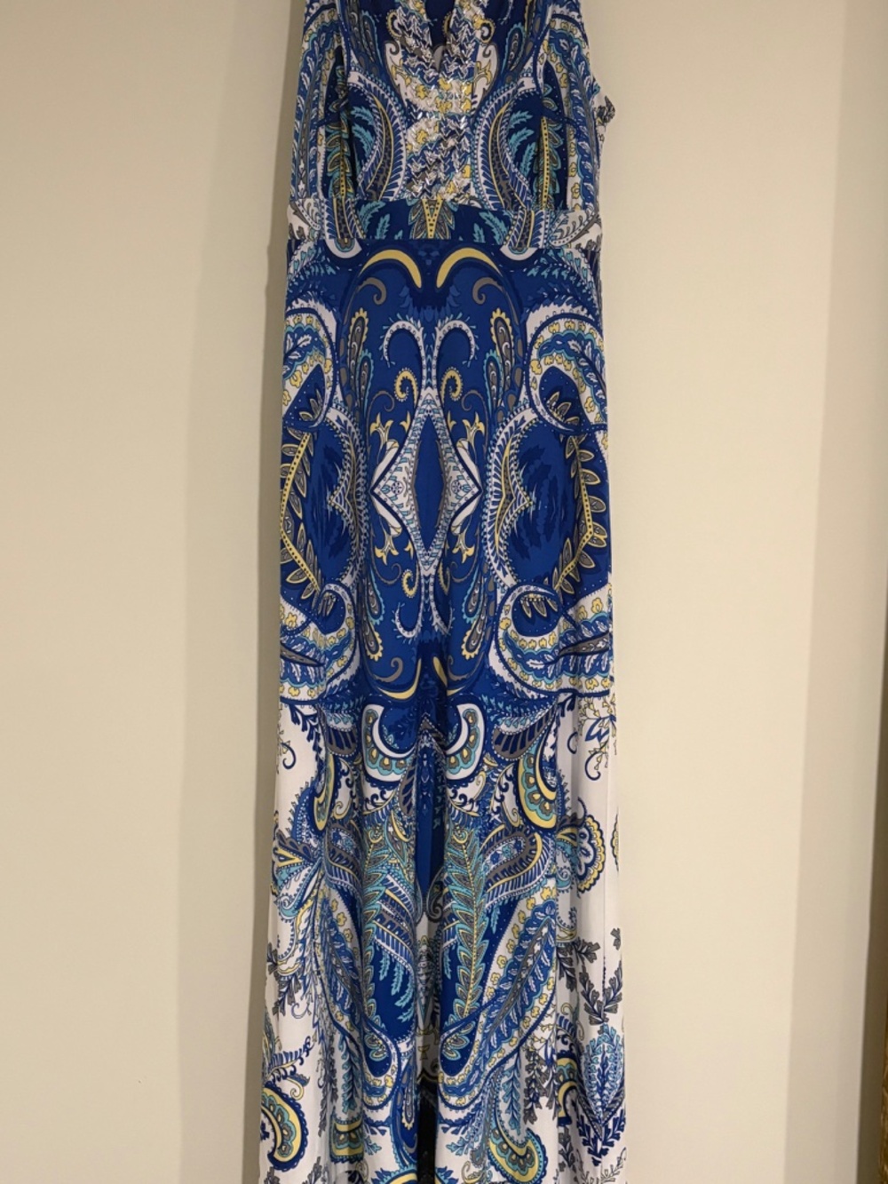 Dress - Picture 4 of 6